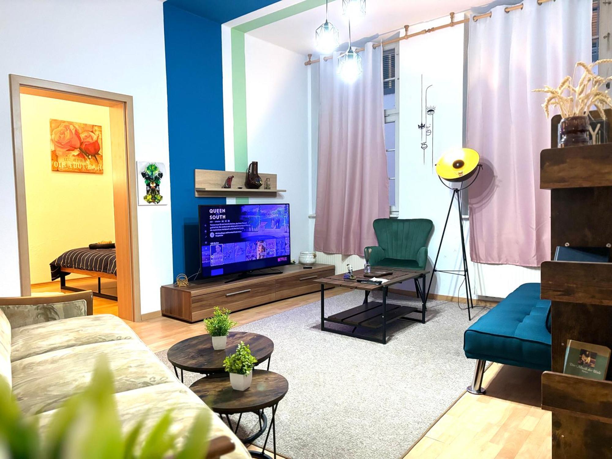 Piano Apartment Halle Center - Netflix - Free Wifi 2 ภายนอก รูปภาพ