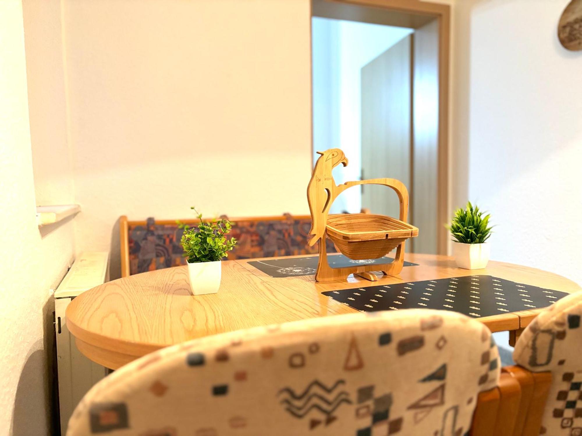 Piano Apartment Halle Center - Netflix - Free Wifi 2 ภายนอก รูปภาพ
