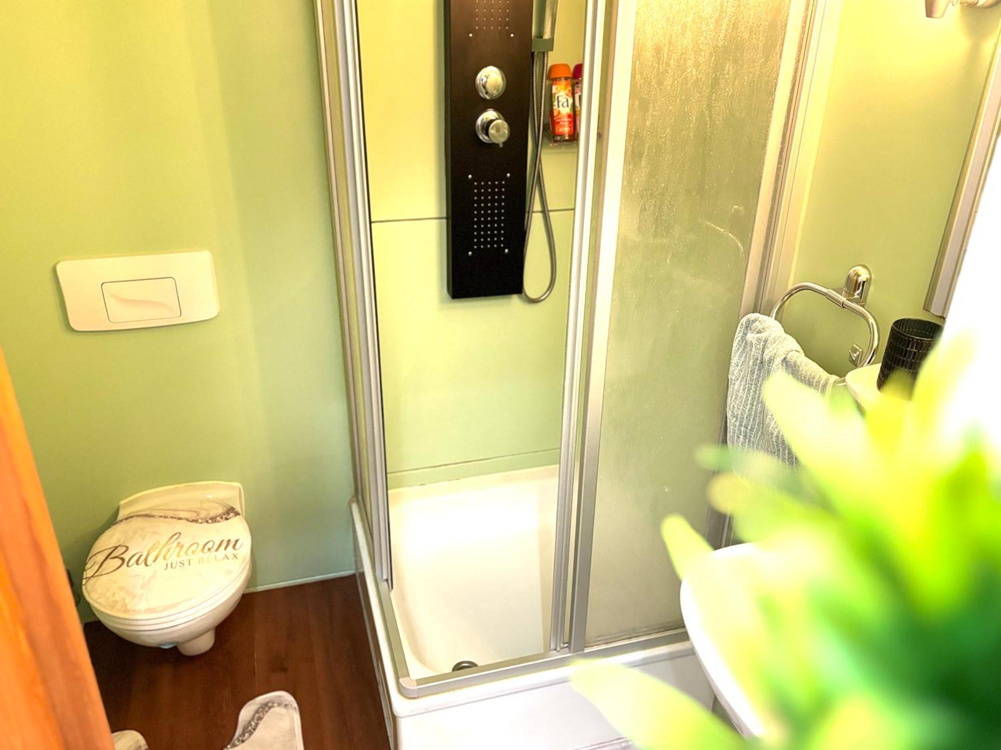 Piano Apartment Halle Center - Netflix - Free Wifi 2 ภายนอก รูปภาพ