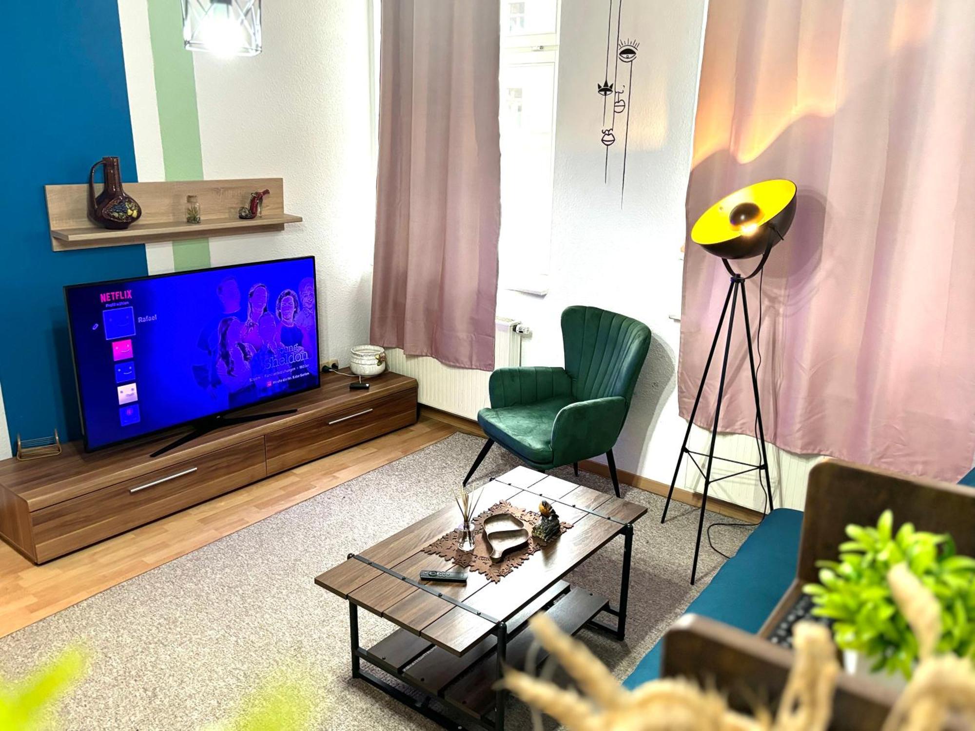 Piano Apartment Halle Center - Netflix - Free Wifi 2 ภายนอก รูปภาพ